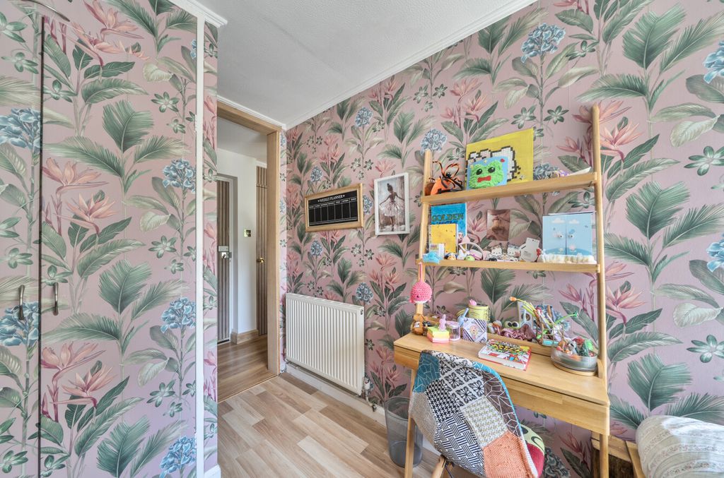 Additional image 13 of 3 bed flat for saleHeather Way, Hindhead, Surrey GU26