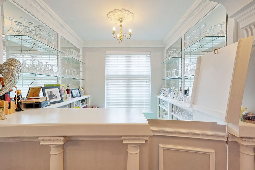 Additional image 29 of 6 bed detached house for saleErnest Road, Emerson Park RM11