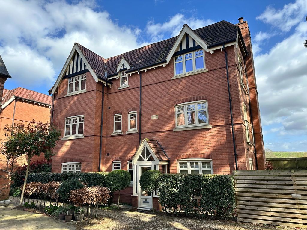 3 bed flat for saleStratford Road, Henley-In-Arden B95