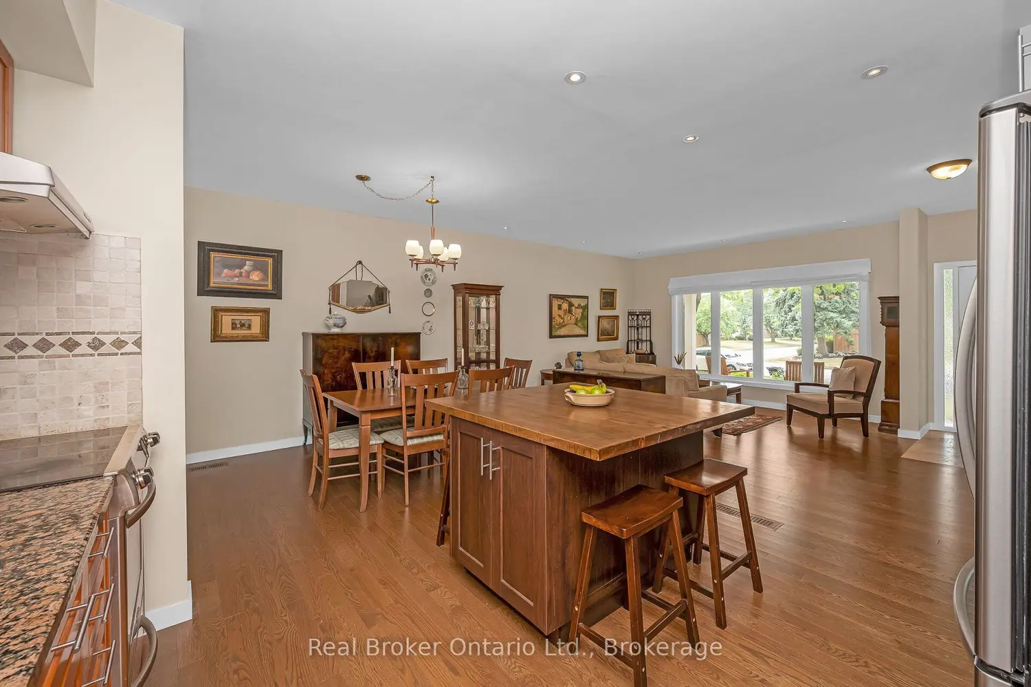 Additional image 7 of 285 Surrey Drive