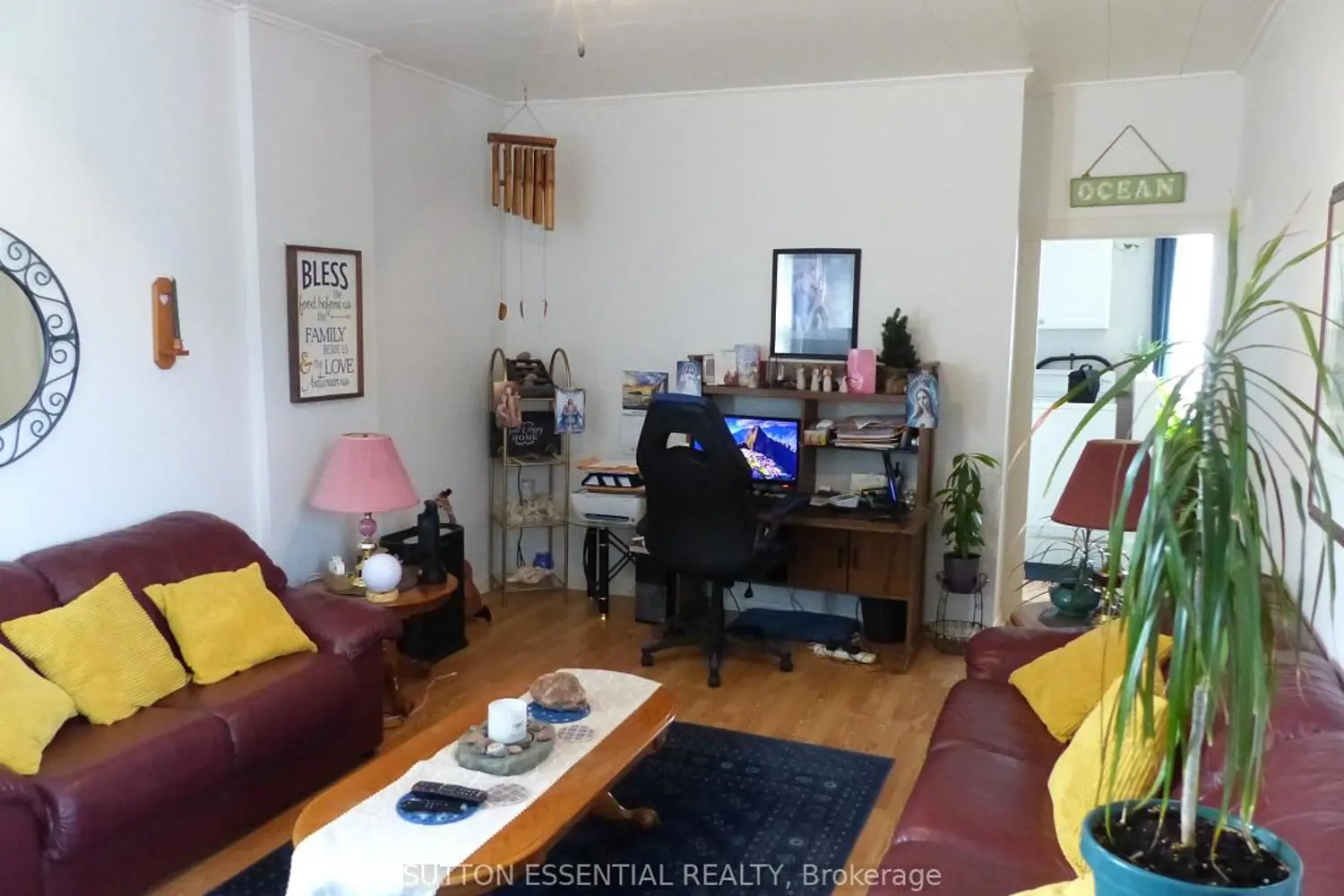 71 Russell Street photo 5