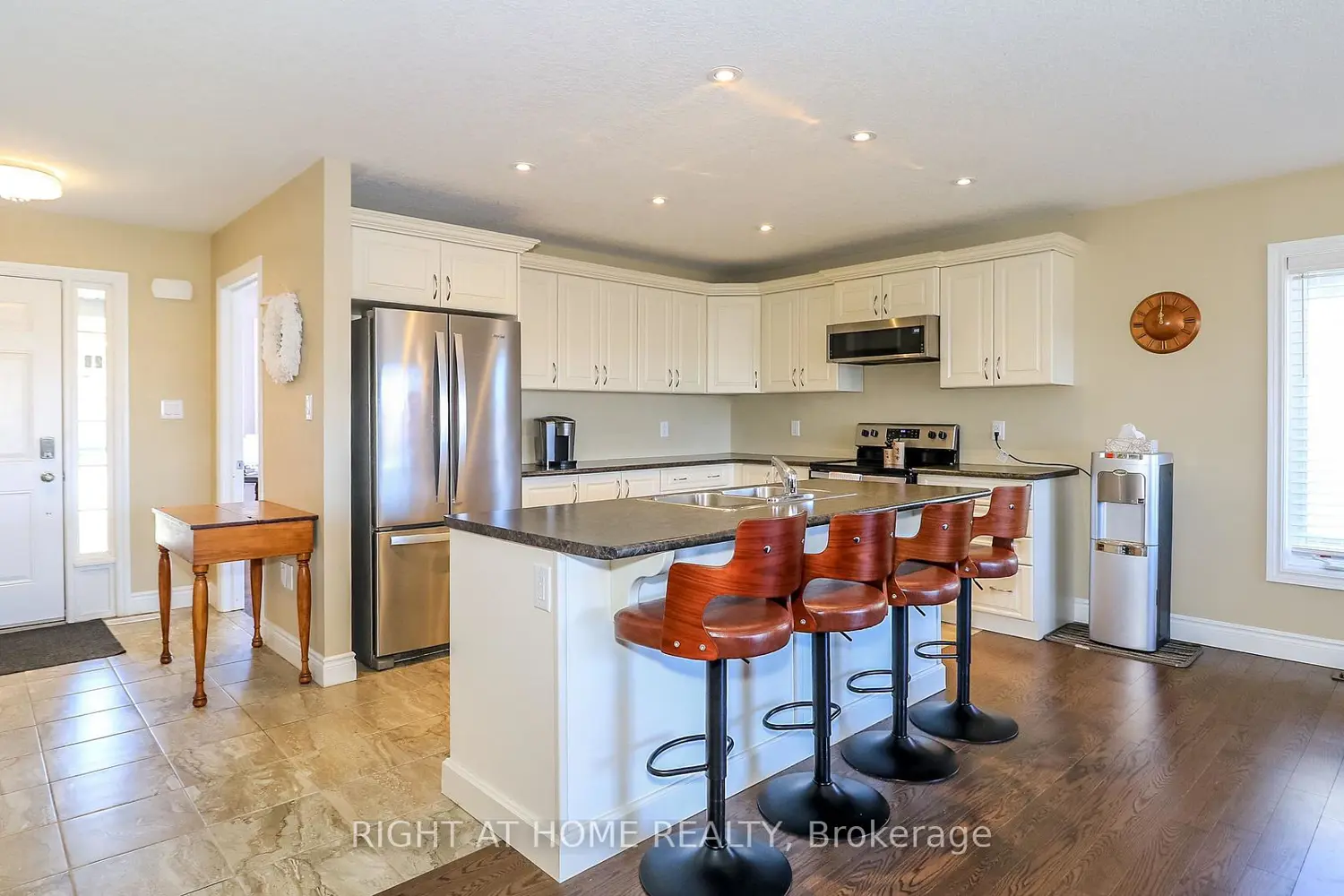 28 Hunter Avenue photo 3