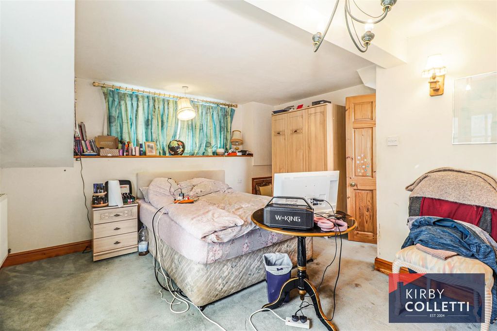 Additional image 19 of 4 bed semi-detached house for saleGoose Green, Hoddesdon EN11