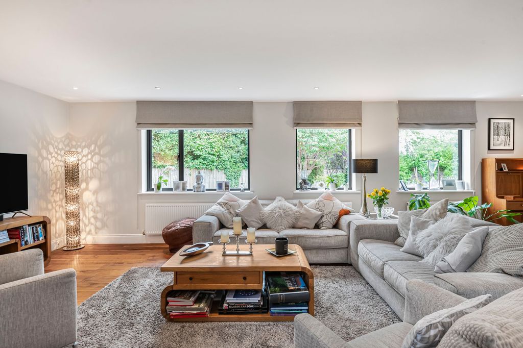 Additional image 10 of 5 bed detached house for saleSt. Andrews Road, Henley-On-Thames RG9