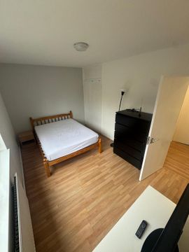 Delamere Terrace, London W2, Room to rent