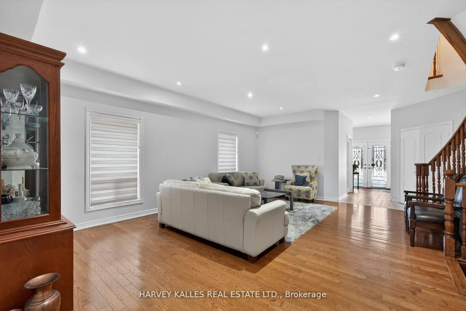 60 Wolfson Crescent photo 4