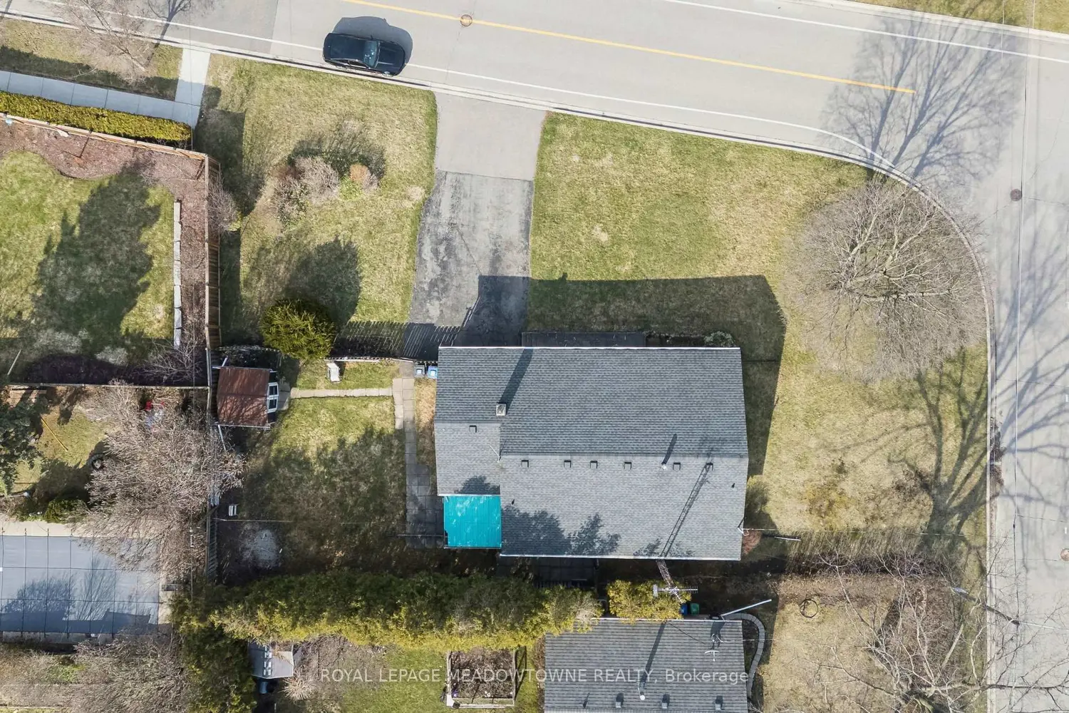 20 Plainsman Road photo 3