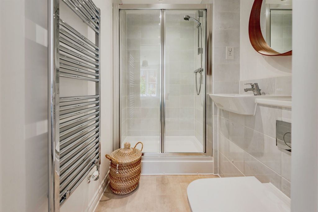 Additional image 8 of 2 bed flat for saleWebber Street, Horley RH6