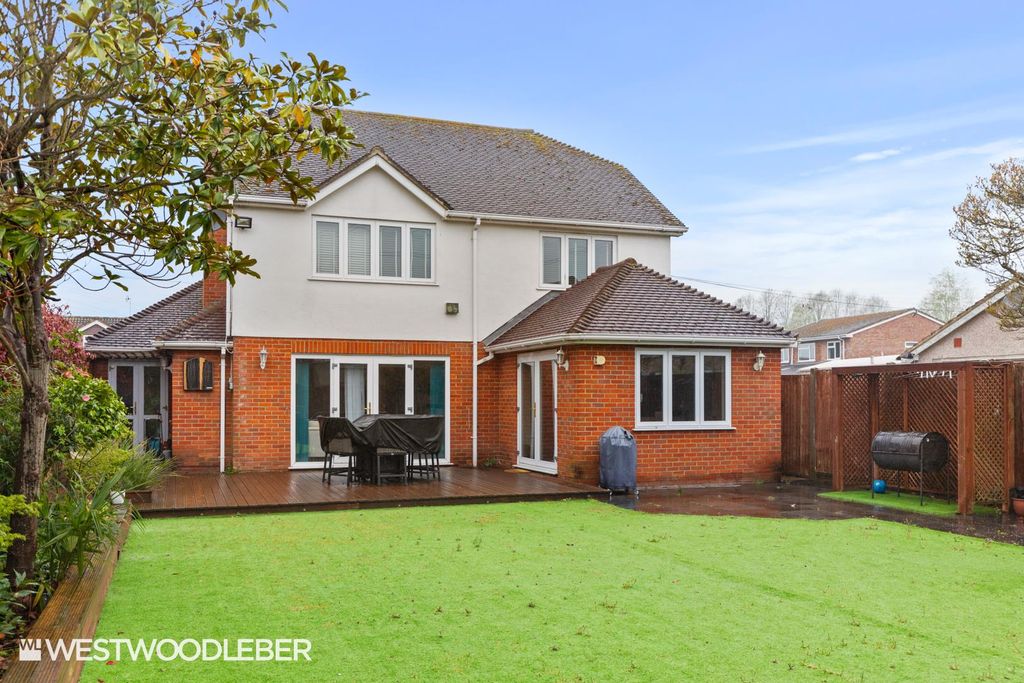 Additional image 2 of 4 bed detached house for saleDerby Road, Hoddesdon EN11