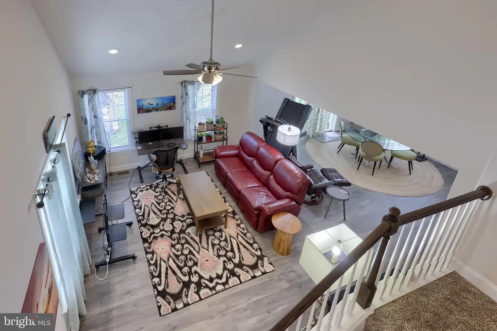 27 Eli Drive, York, PA 17404 photo 4