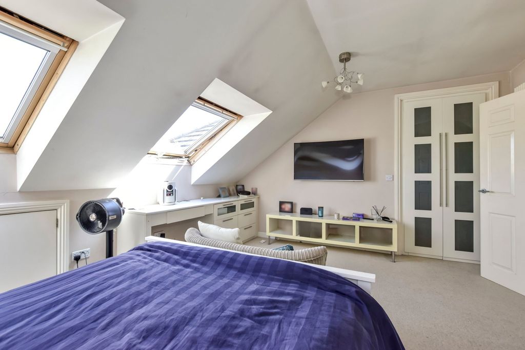 Additional image 16 of 3 bed flat for saleEvans Wharf, Hemel Hempstead HP3