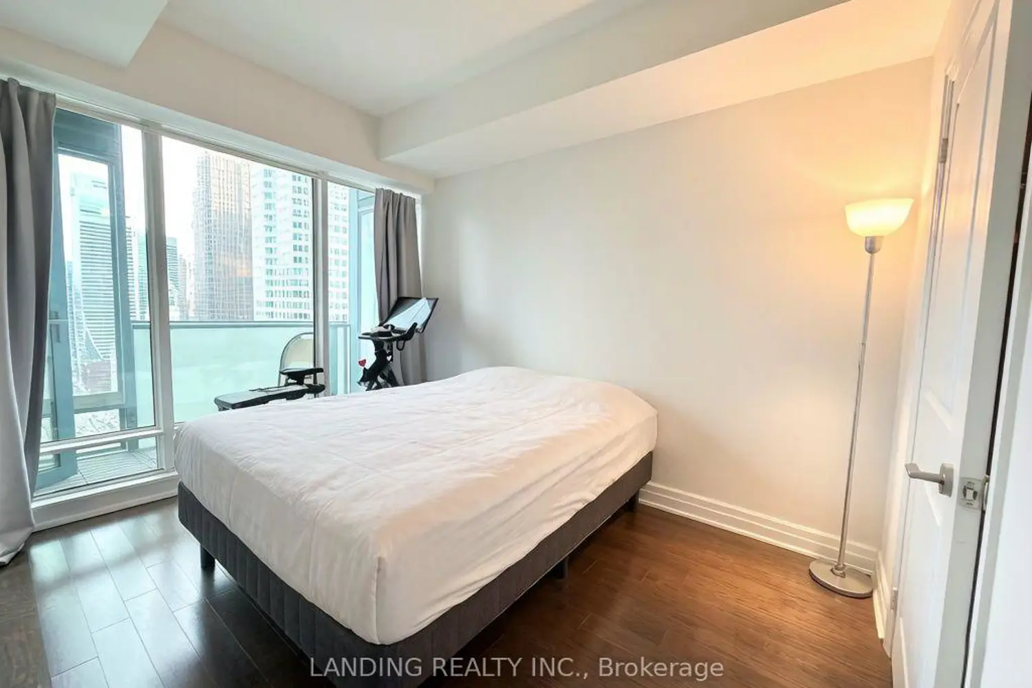 Additional image 8 of 8 The Esplanade Avenue 3304