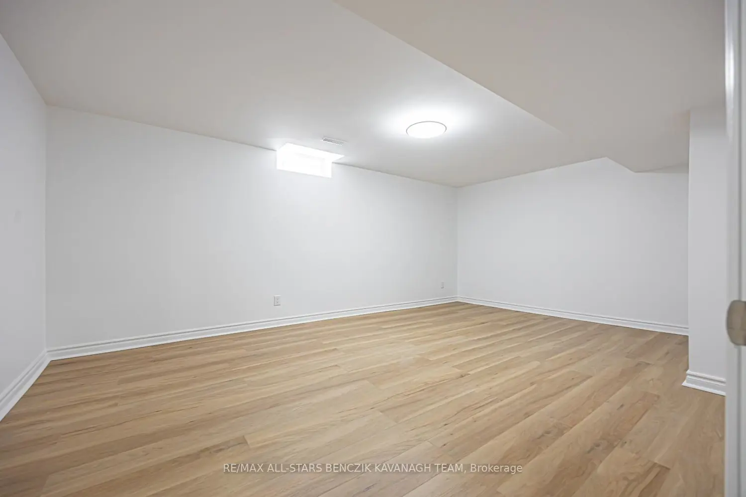 Additional image 9 of 57 Highglen Avenue