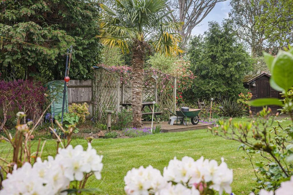 Additional image 18 of 3 bed detached bungalow for saleGreys Road, Henley-On-Thames RG9