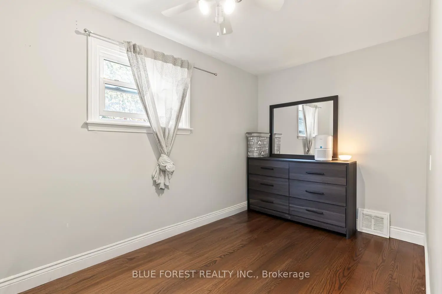 1220 Wilton Avenue photo 3