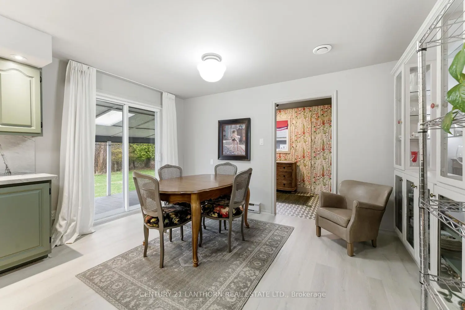 2494 Salem Road photo 3
