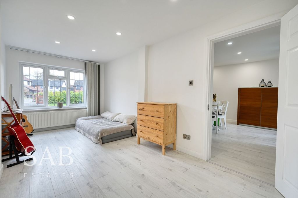 Additional image 8 of 4 bed detached house for saleKingsash Drive, Hayes UB4