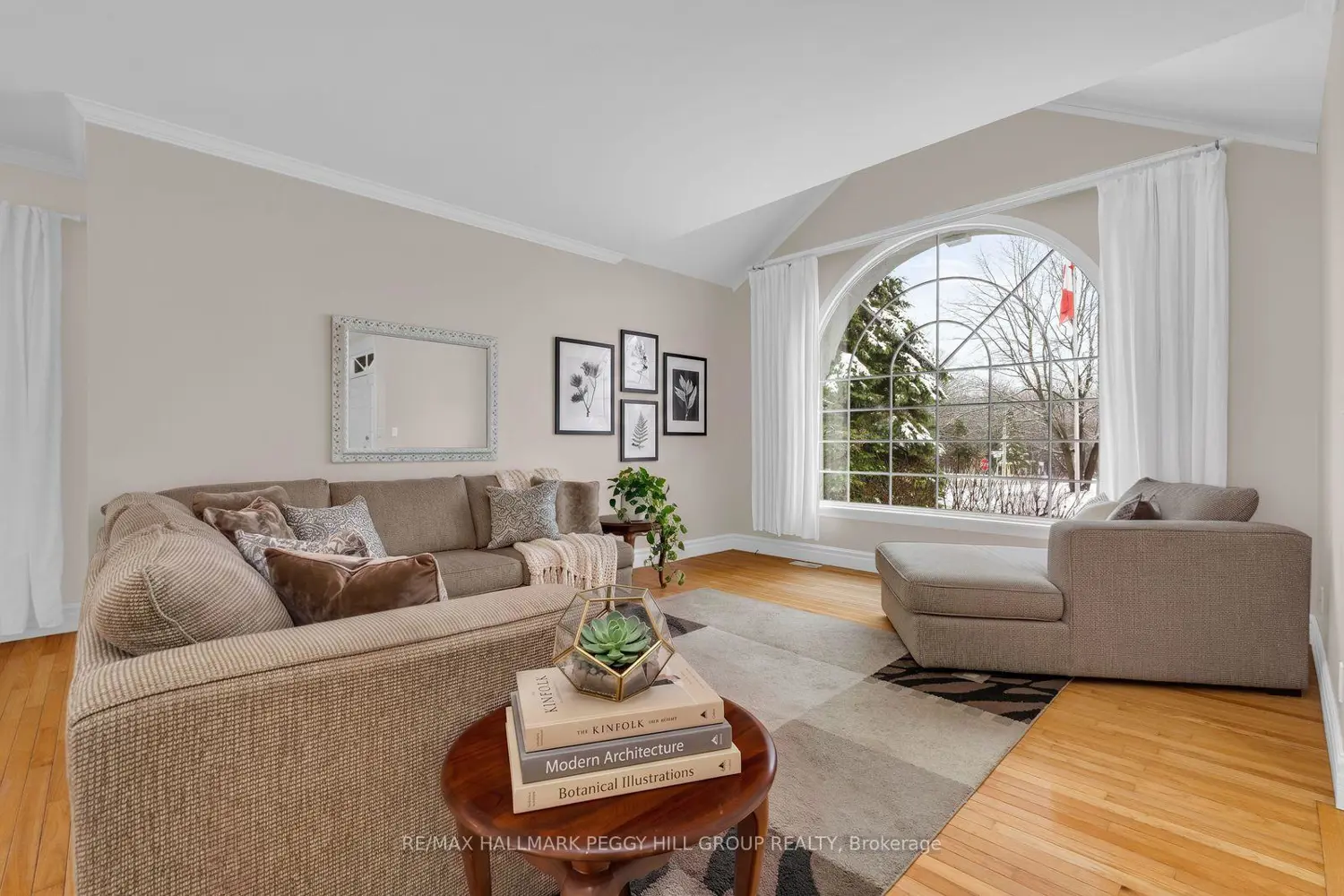 45 Brule Street photo 2
