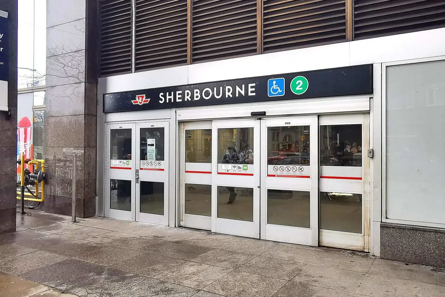 Additional image 10 of 395 Bloor Street 1603