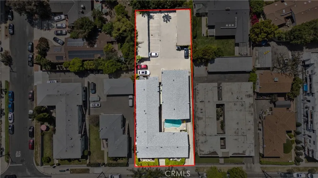 13520 Victory Blvd, Van Nuys, CA 91401 photo 2