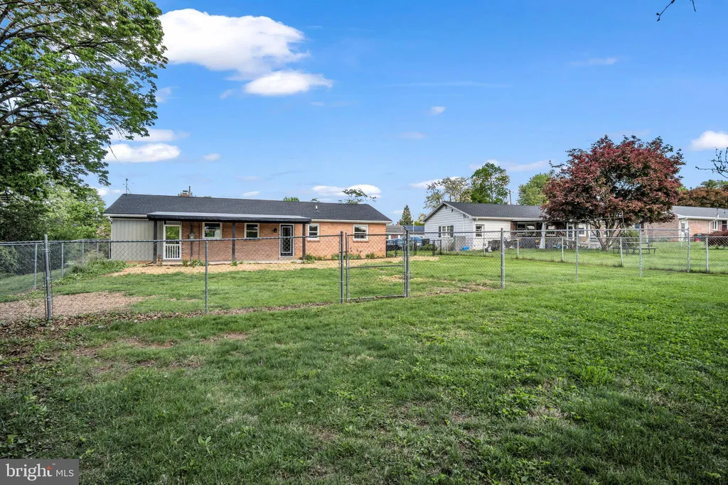 15 Circle Drive, Mechanicsburg, PA 17055