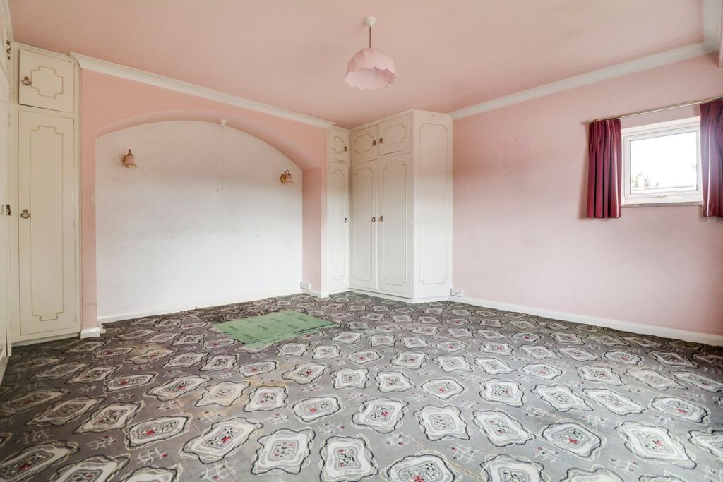 Additional image 7 of 4 bed country house for saleKingsmoor Road, Harlow CM19