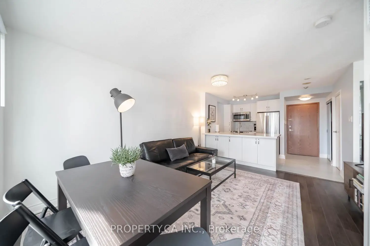 10 Yonge Street 1209 photo 5