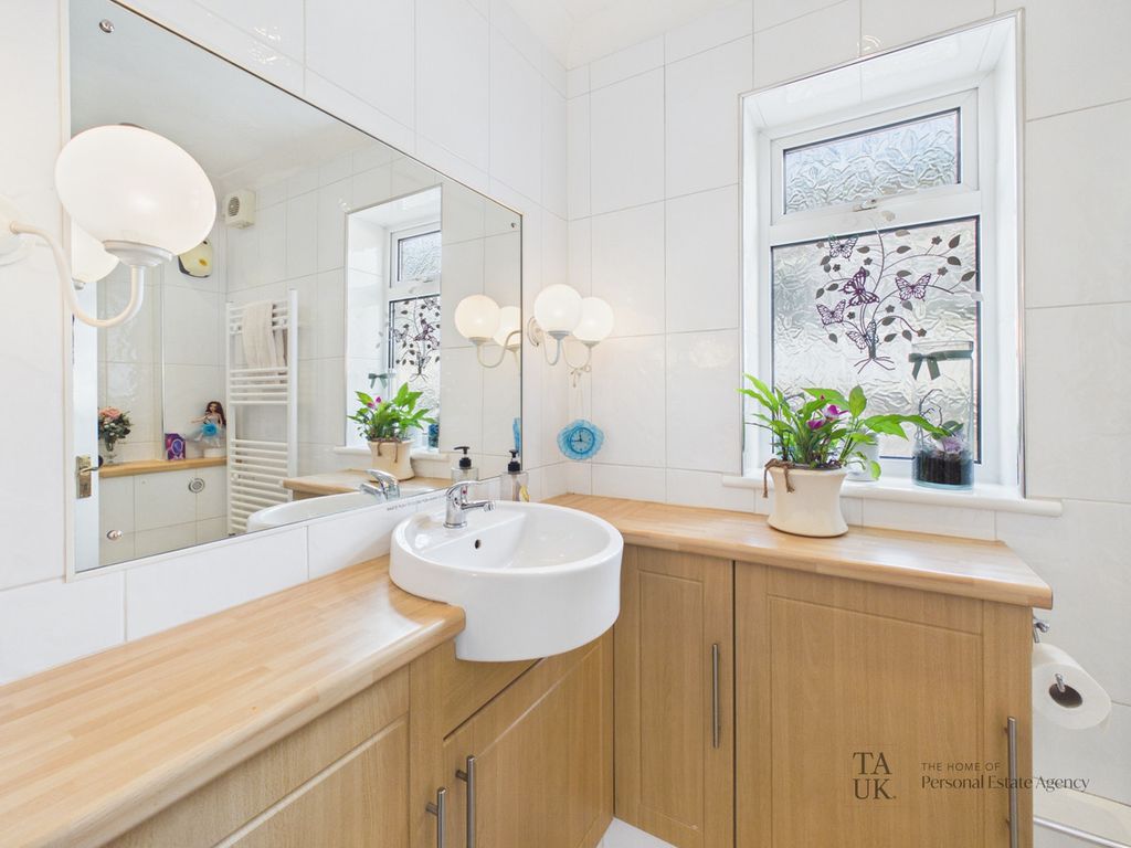 Additional image 23 of 5 bed detached house for saleHavant Road, Hayling Island PO11
