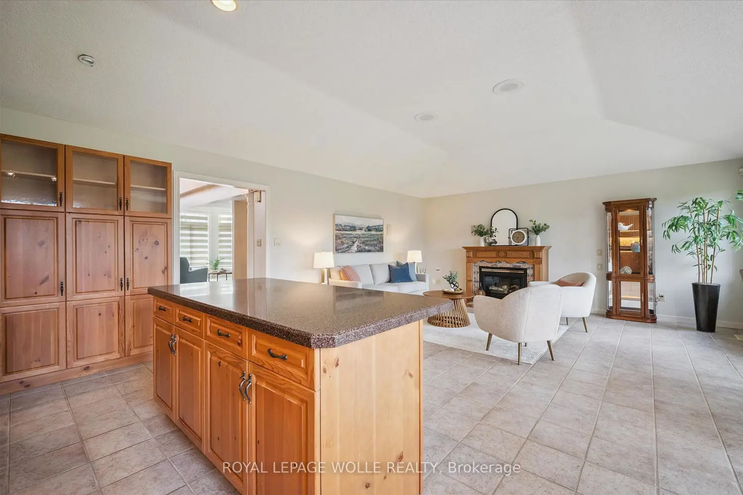 152 Golf Links Drive photo 5