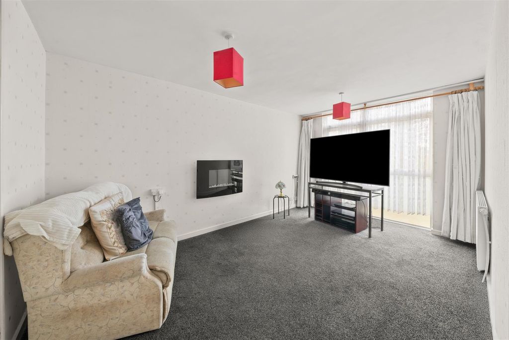 Additional image 2 of 1 bed maisonette for saleRosslyn Close, Hayes UB3