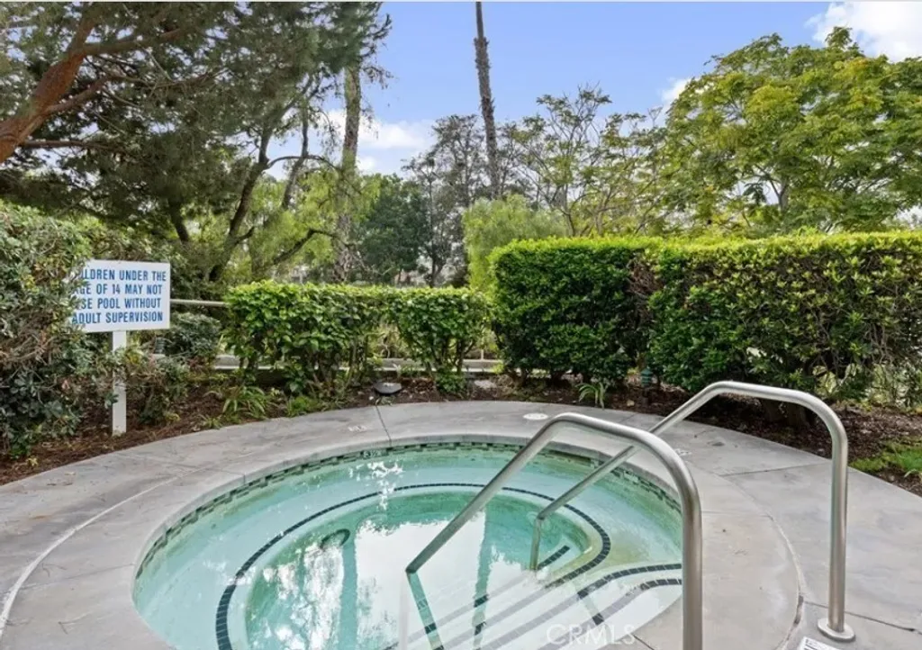 20191 Cape Coral Lane Unit 3-314, Huntington Beach, CA 92646