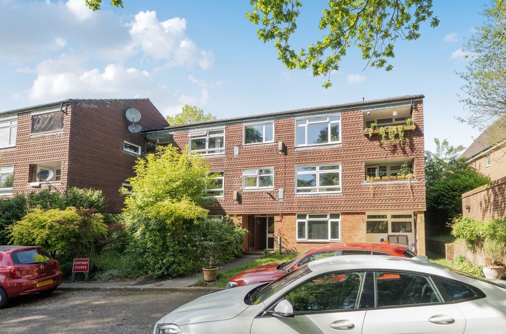 Additional image 16 of 3 bed flat for saleHeather Way, Hindhead, Surrey GU26
