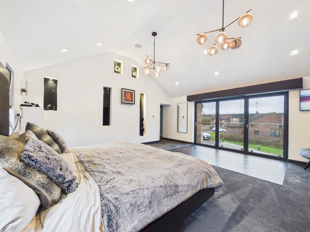Additional image 31 of 5 bed detached house for saleThe Coachings, Cliff Road, Hessle HU13