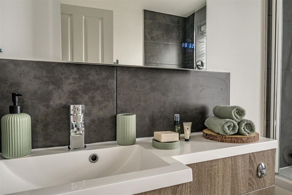 Additional image 16 of 3 bed semi-detached house for saleFalcon Close, Seavington, Ilminster TA19