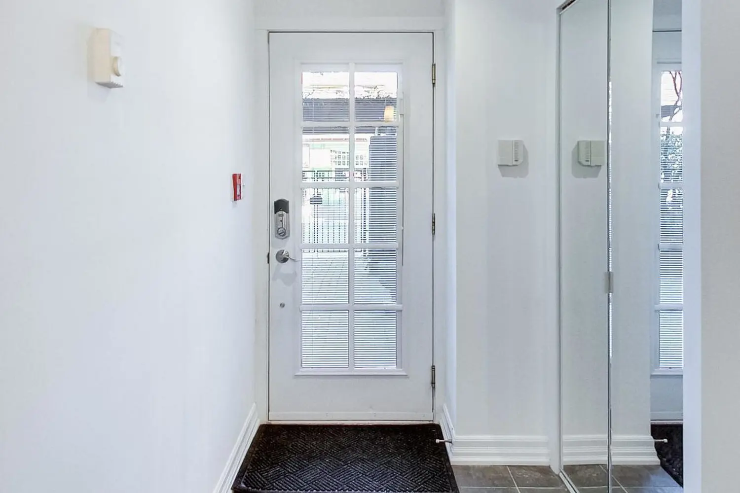 Additional image 6 of 2371 Queen Street 101