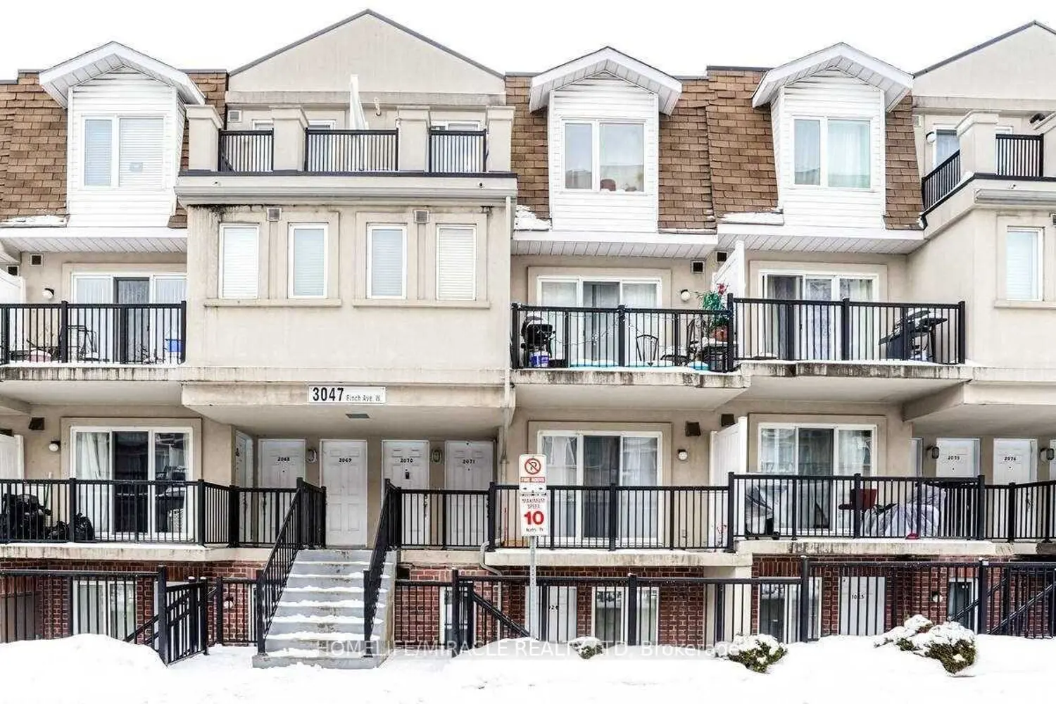 3047 Finch Avenue 1024