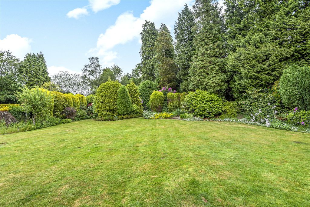 Additional image 2 of 4 bed detached house for saleHindhead, Surrey GU26