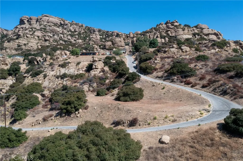 Thompson, Chatsworth, CA 91311 photo 3