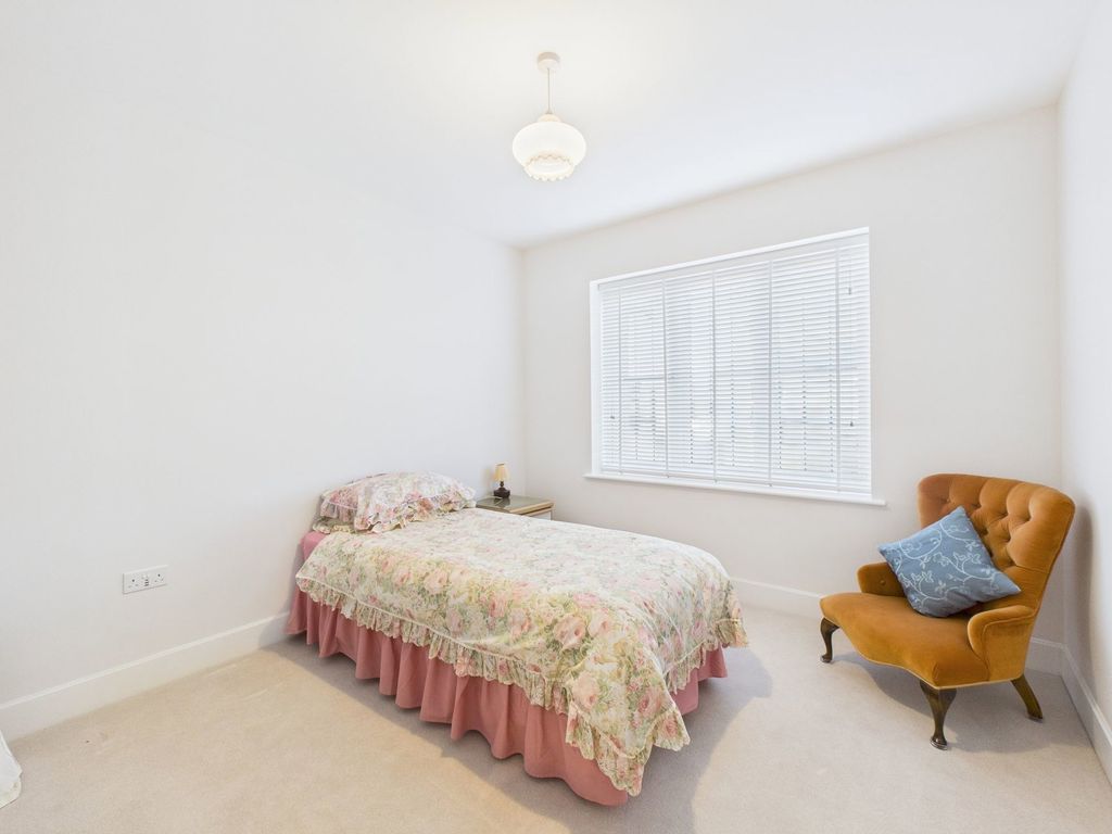 Additional image 6 of 2 bed flat for saleDereham Court The Boulevard, Horsham, West Sussex RH12