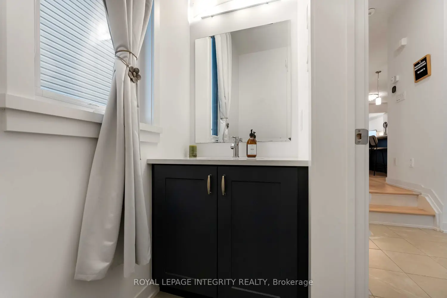Additional image 6 of 221 Finsbury Avenue