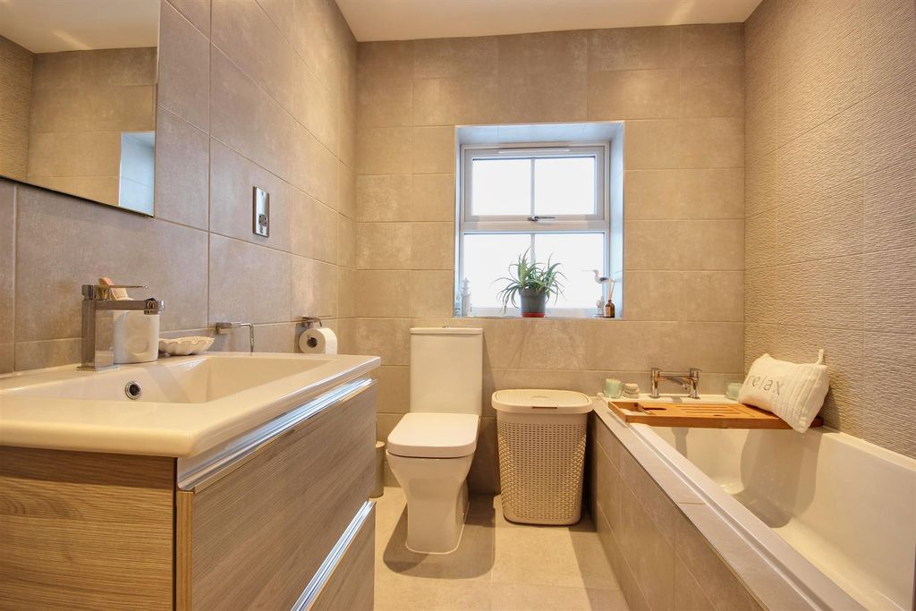 Additional image 26 of 5 bed detached house for saleEyre Grove, Hornsea HU18