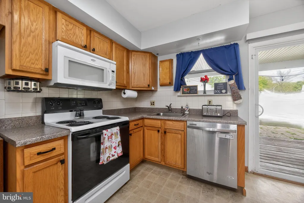 Additional image 6 of 8 Elwood Court, Quakertown, PA 18951