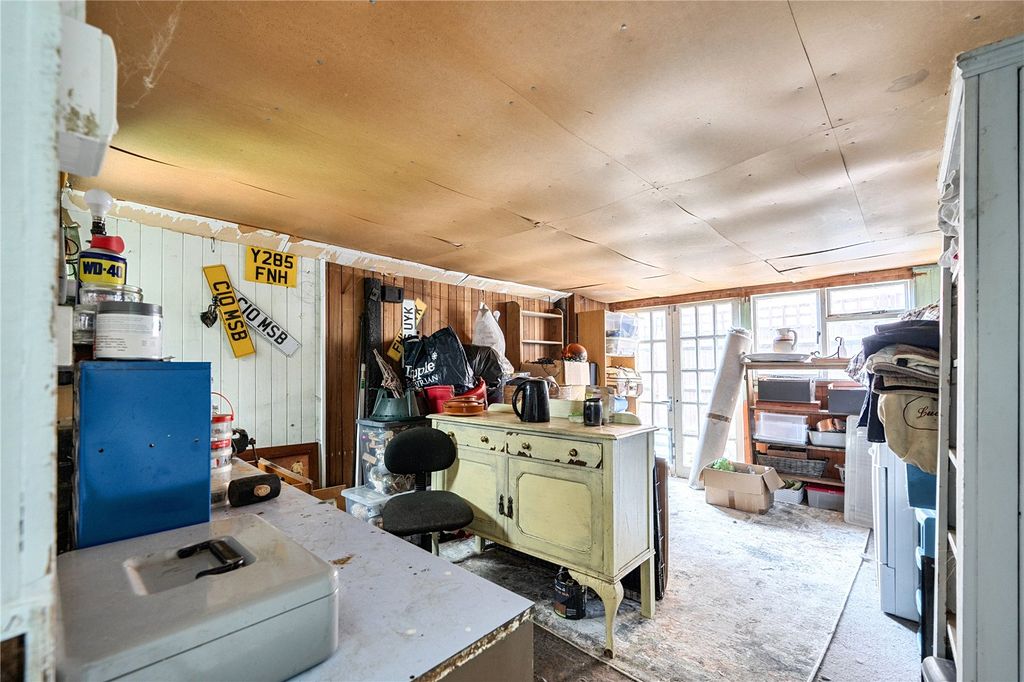 Additional image 22 of 4 bed detached house for saleLondon Road, Hook, Hampshire RG27