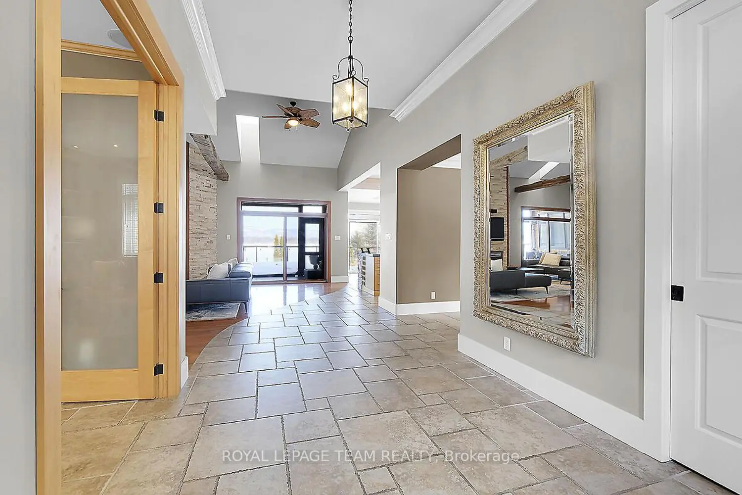 3886 Armitage Avenue photo 2