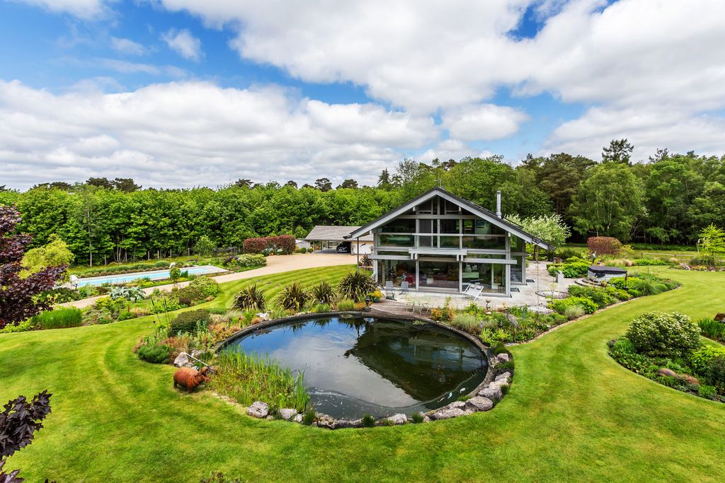 Additional image 2 of 4 bed detached house for saleMarley Common, Haslemere, Surrey GU27