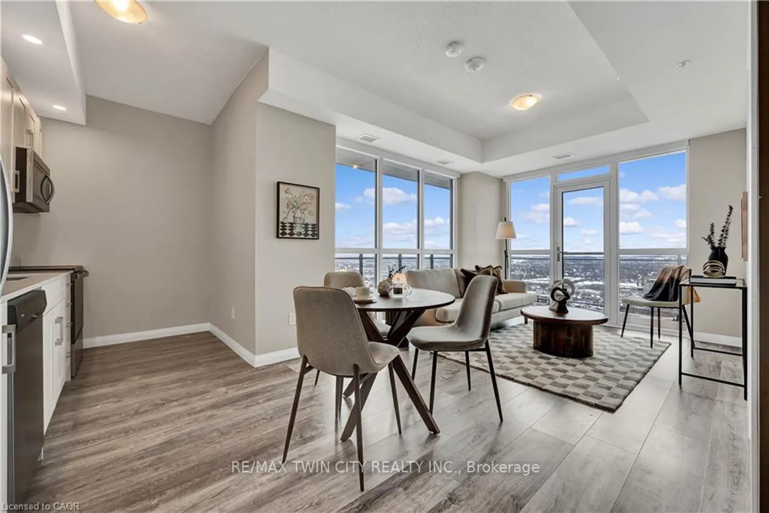 60 Charles Street 2705 photo 3