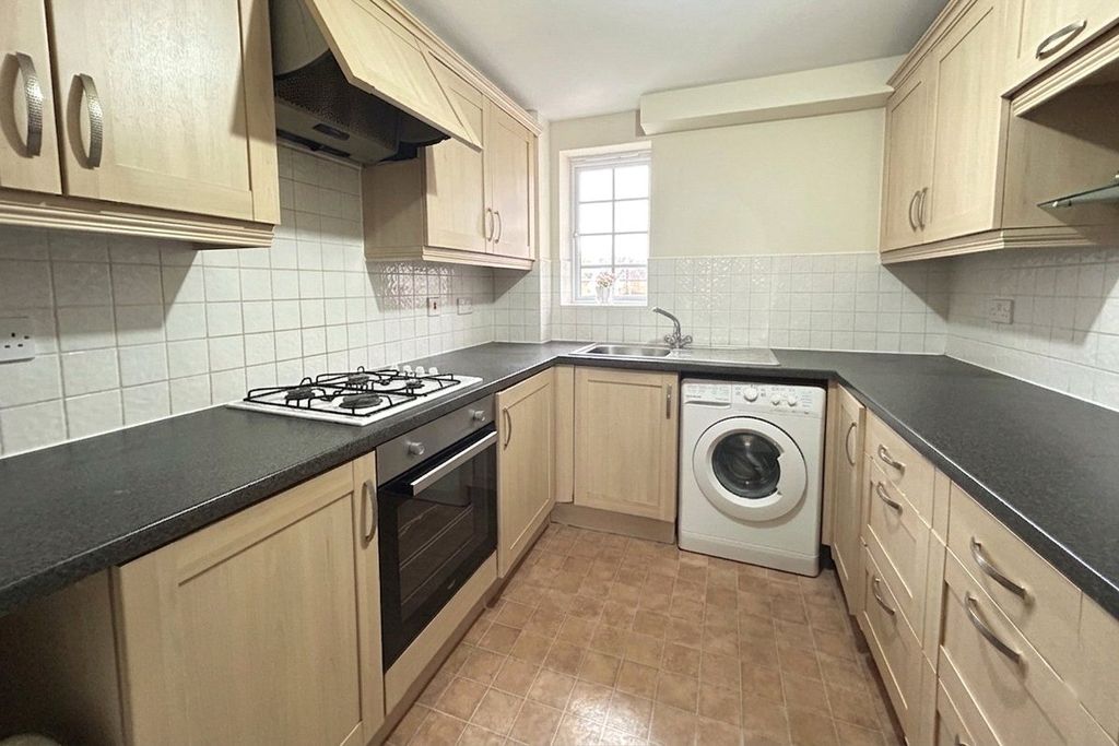 Additional image 3 of 1 bed flat for saleFoundry Close, Hook, Hampshire RG27