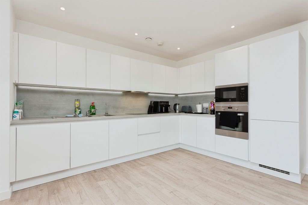 Additional image 17 of 3 bed flat for salePerceval Square, Harrow HA1