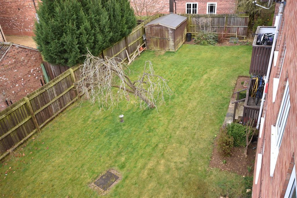 Additional image 12 of 2 bed flat for saleKhormaksar Drive, Nocton, Lincoln LN4