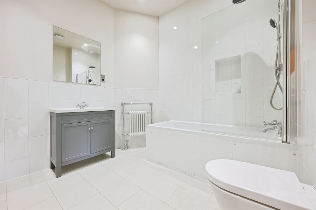 Additional image 13 of 2 bed flat for saleHigh Street, Hoddesdon EN11